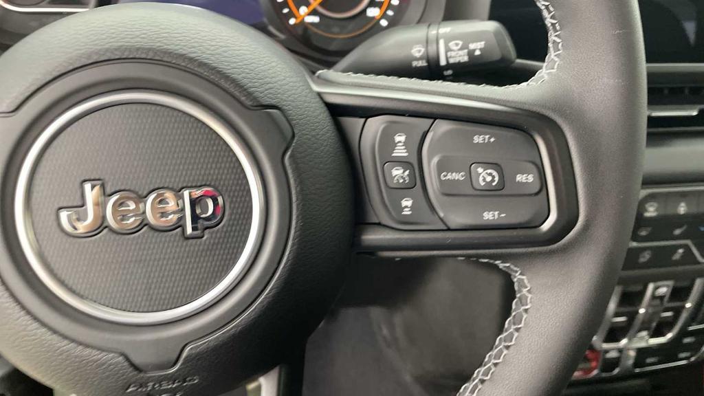 new 2025 Jeep Gladiator car, priced at $53,771