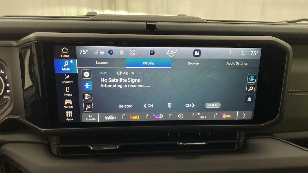 new 2025 Jeep Gladiator car, priced at $53,771