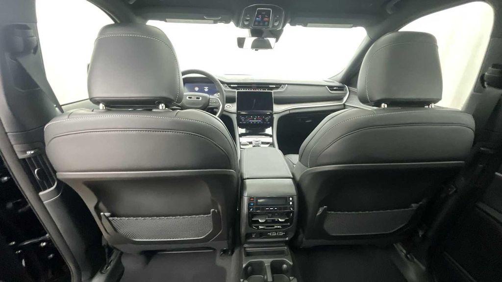 new 2025 Jeep Grand Cherokee L car, priced at $53,397