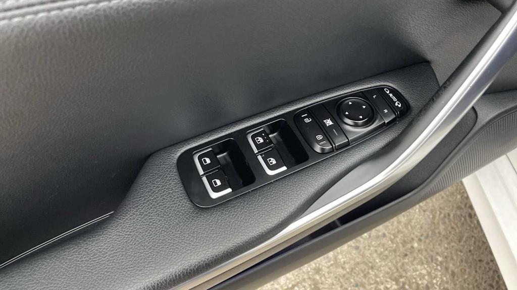 used 2018 Kia Stinger car, priced at $17,900