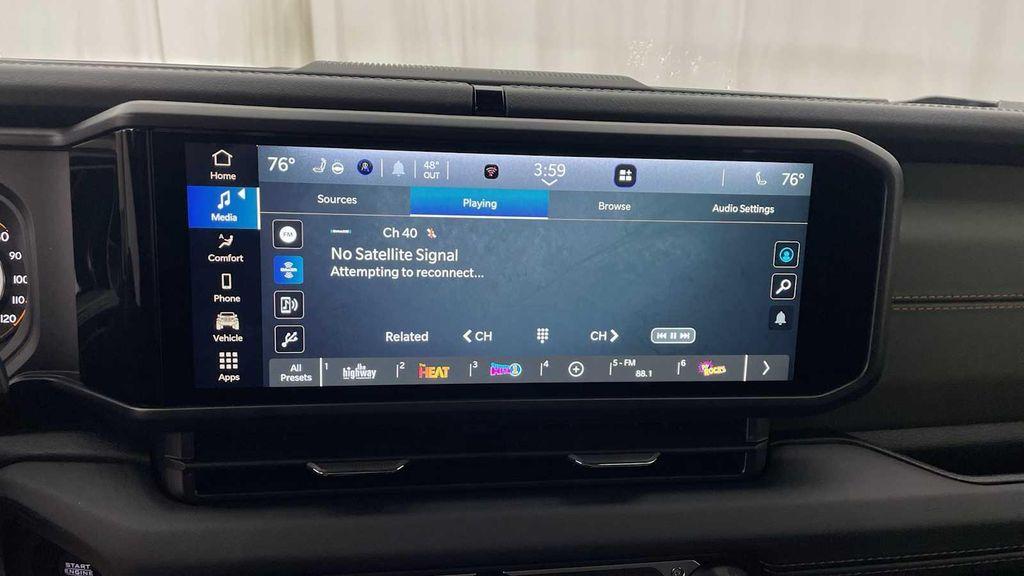 new 2025 Jeep Gladiator car, priced at $53,235