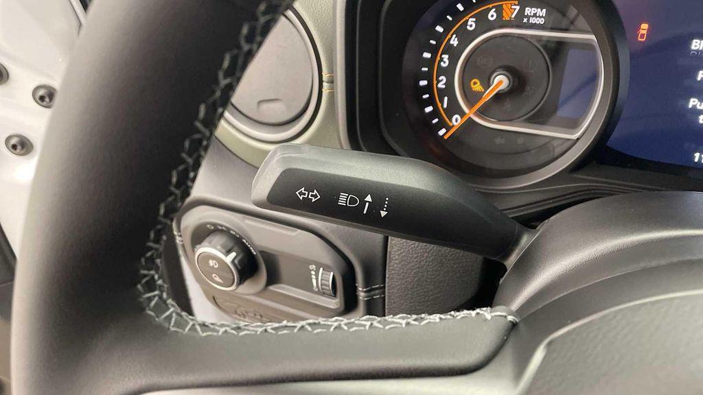 new 2025 Jeep Gladiator car, priced at $53,235