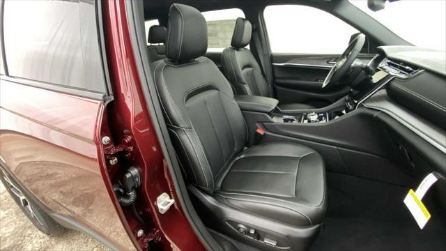 new 2024 Jeep Grand Cherokee L car, priced at $48,599
