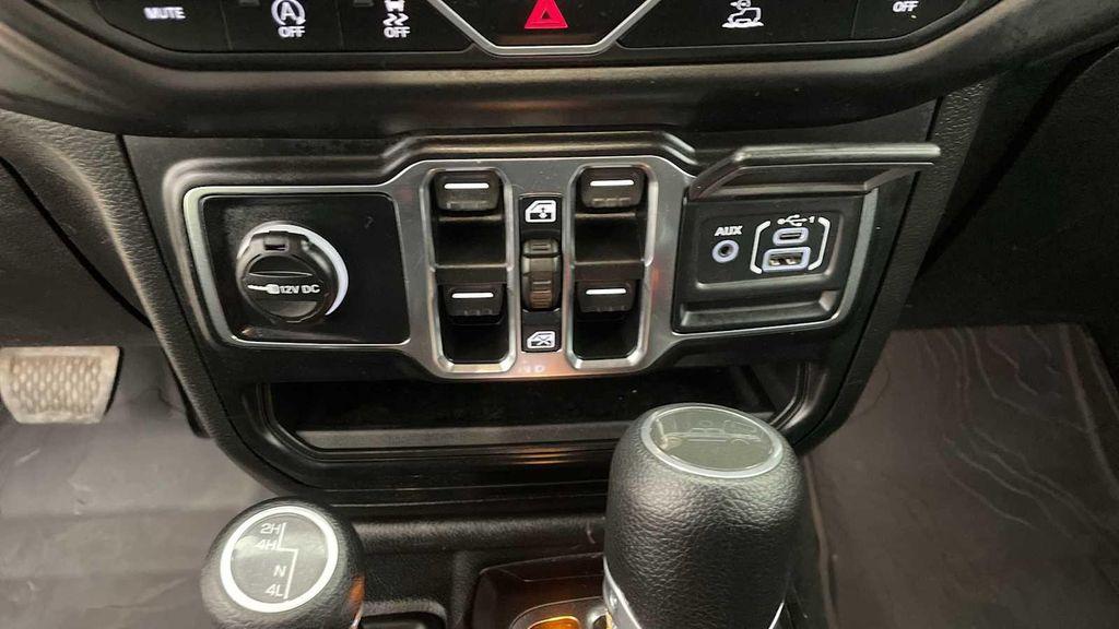 used 2021 Jeep Gladiator car, priced at $32,000