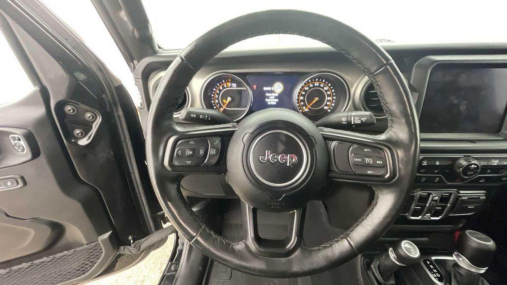 used 2021 Jeep Gladiator car, priced at $32,000