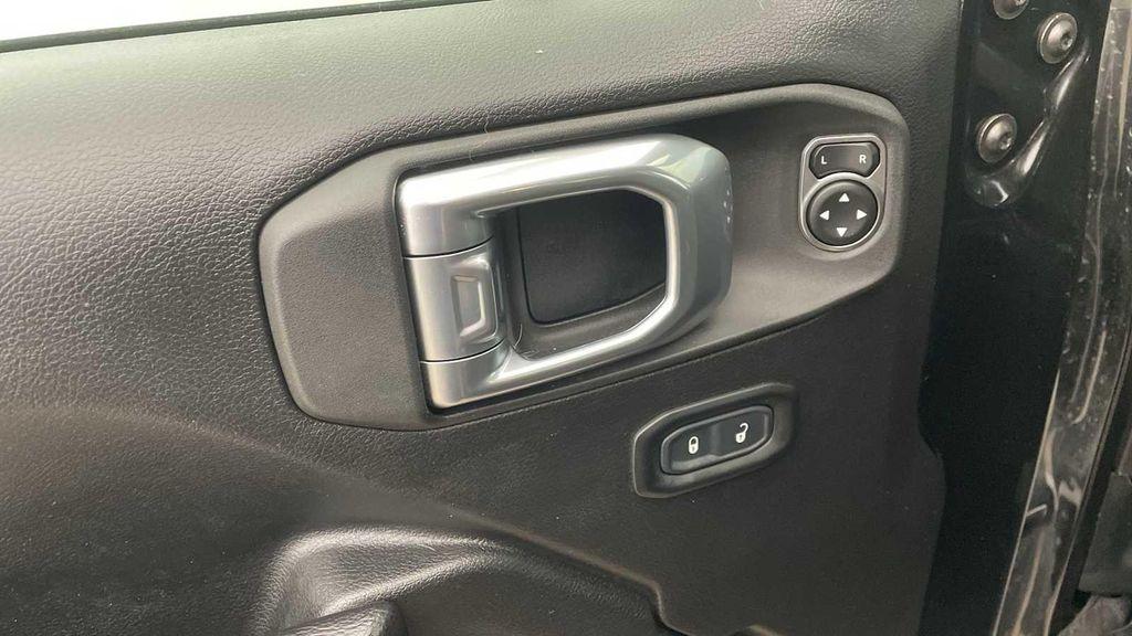 used 2021 Jeep Gladiator car, priced at $32,000