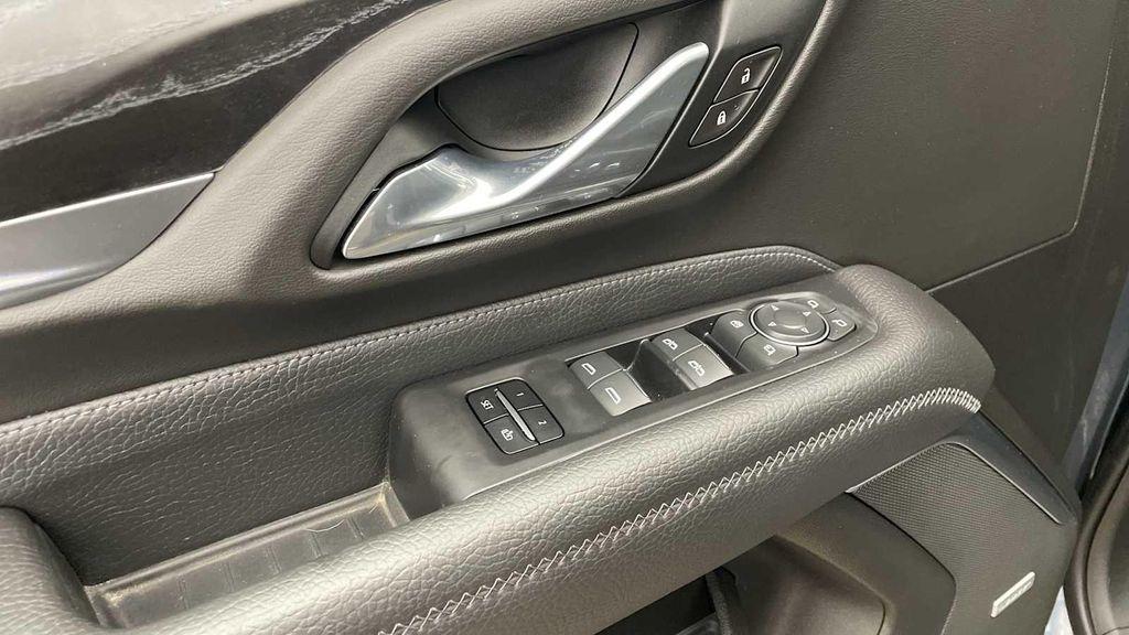 used 2021 GMC Yukon XL car, priced at $45,989