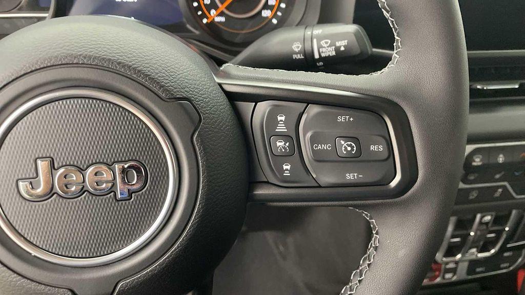 new 2025 Jeep Gladiator car, priced at $51,029