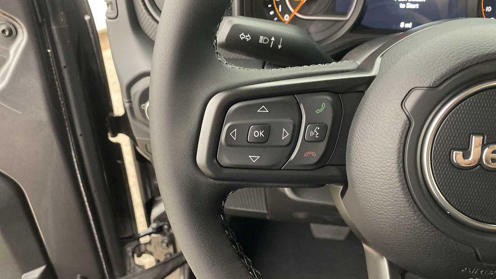 new 2025 Jeep Gladiator car, priced at $51,029