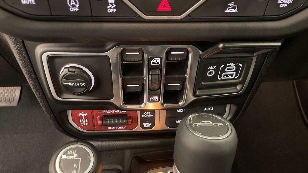 new 2025 Jeep Gladiator car, priced at $51,029