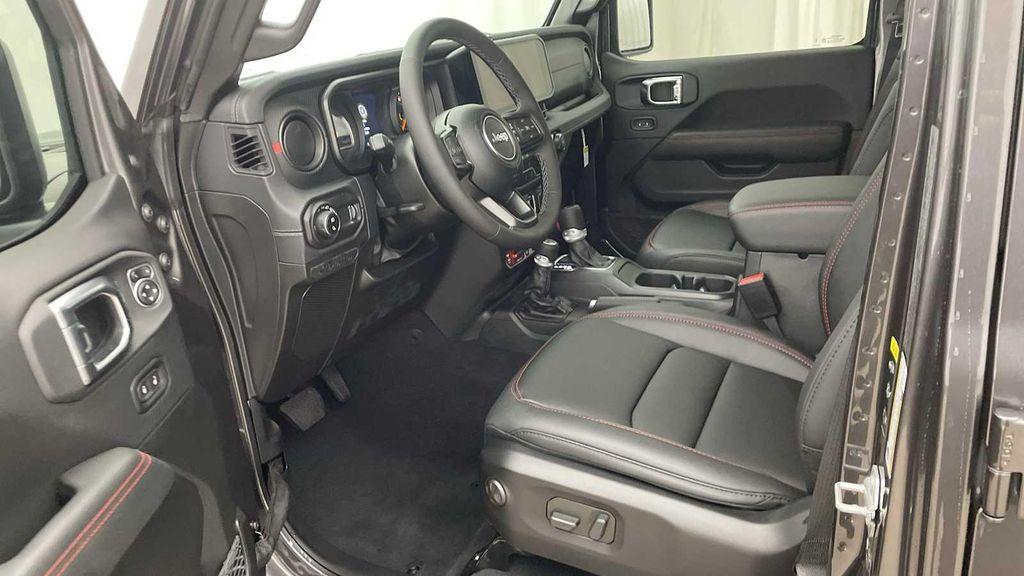 new 2025 Jeep Gladiator car, priced at $51,029