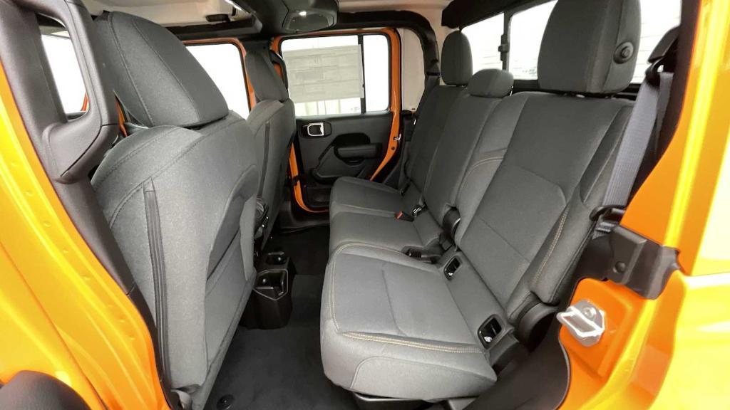 new 2025 Jeep Gladiator car, priced at $50,658