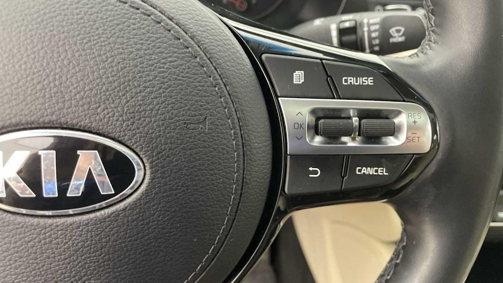 used 2018 Kia Cadenza car, priced at $17,998