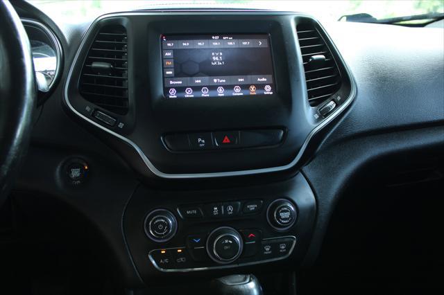 used 2019 Jeep Cherokee car, priced at $13,999