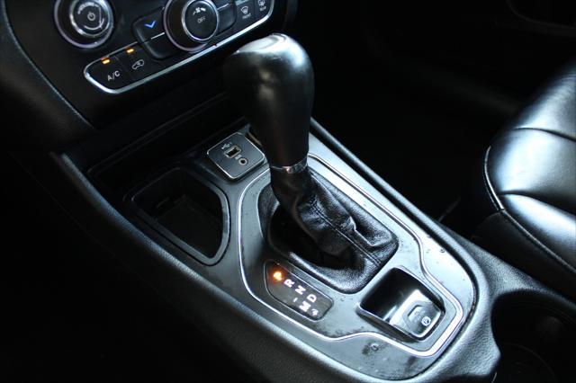used 2019 Jeep Cherokee car, priced at $13,999