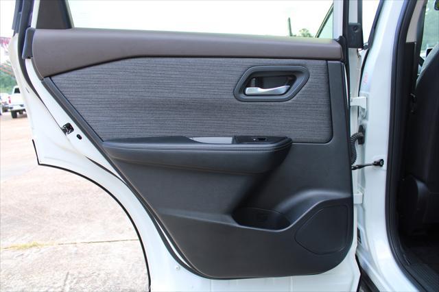 used 2023 Nissan Rogue car, priced at $21,999