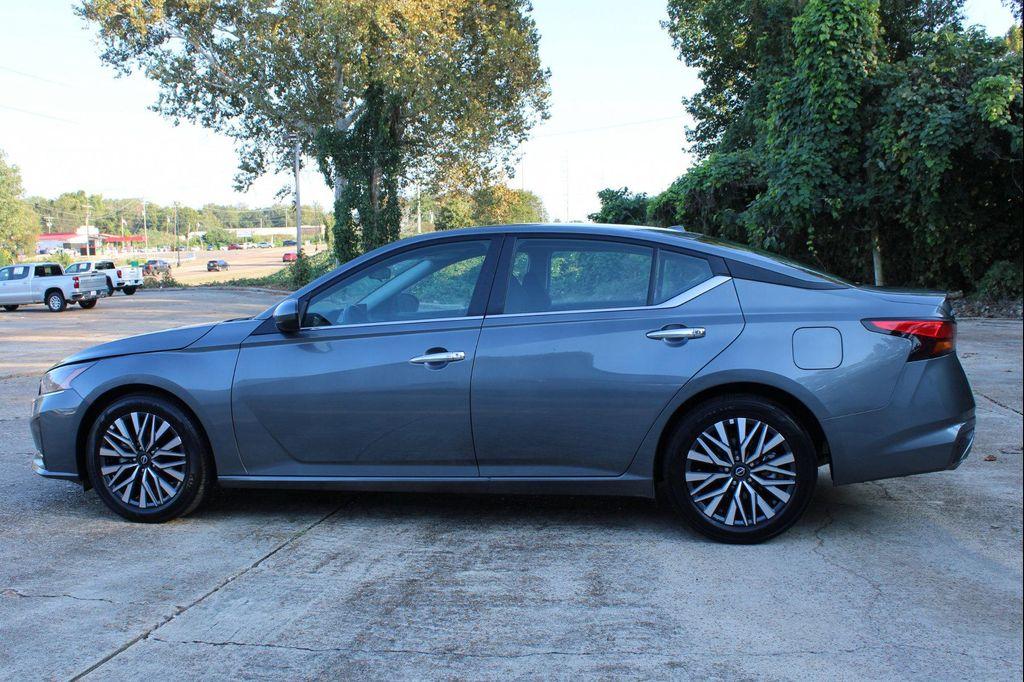 used 2025 Nissan Altima car, priced at $21,000