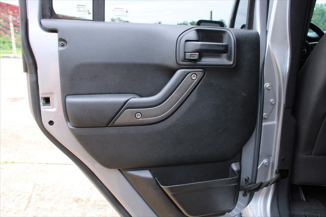 used 2016 Jeep Wrangler Unlimited car, priced at $18,999