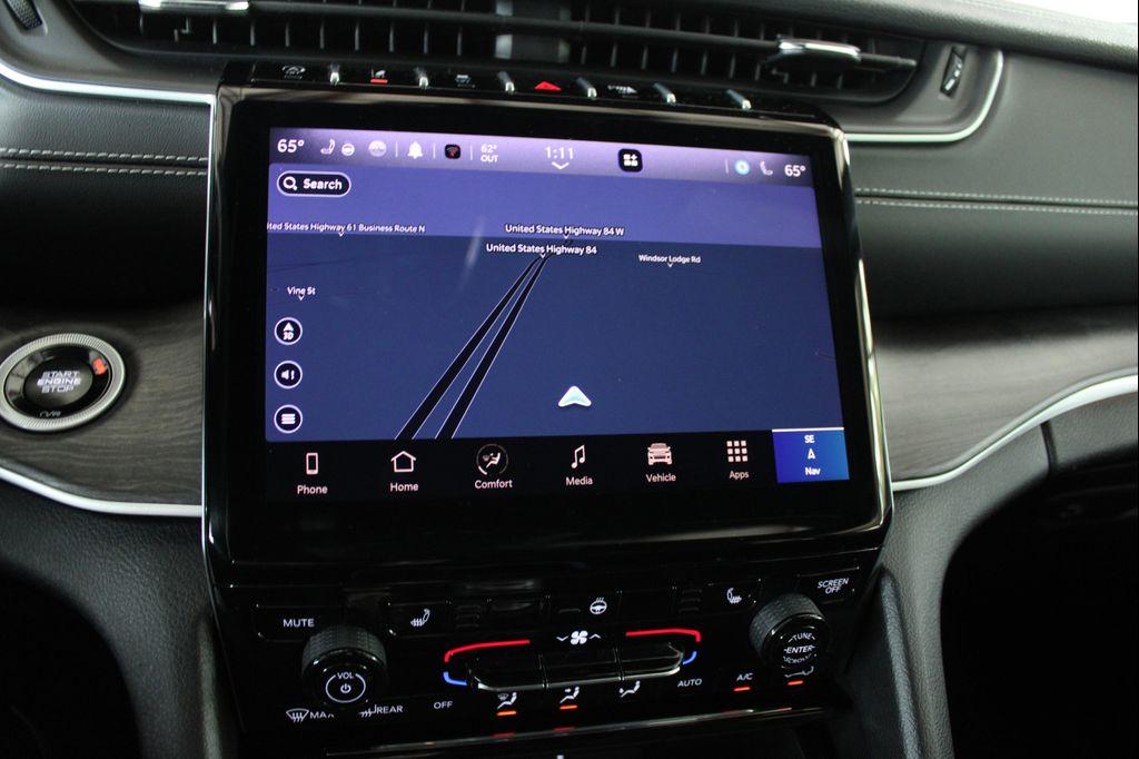 used 2024 Jeep Grand Cherokee car, priced at $36,915