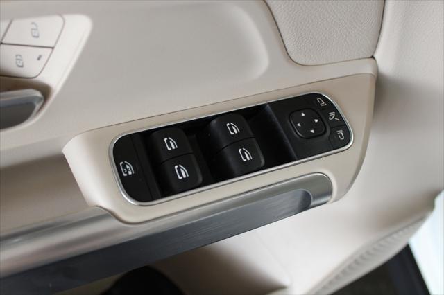 used 2021 Mercedes-Benz GLB 250 car, priced at $27,995