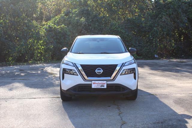 used 2021 Nissan Rogue car, priced at $15,999