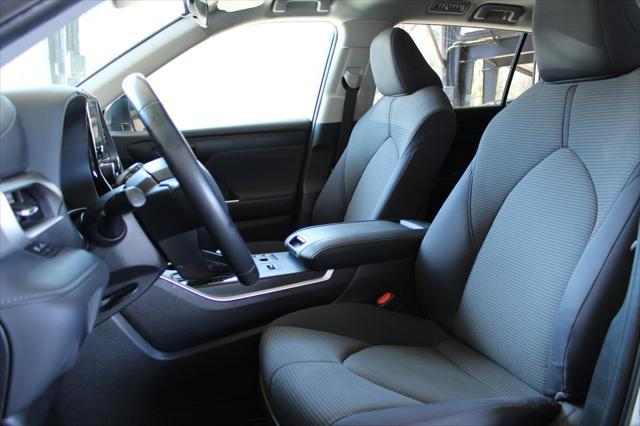 used 2023 Toyota Highlander car, priced at $31,191