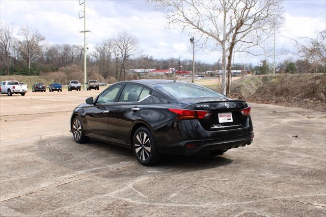 used 2022 Nissan Altima car, priced at $17,999