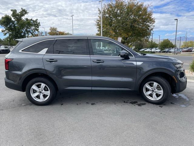 used 2022 Kia Sorento car, priced at $24,362