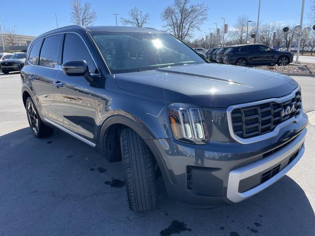 used 2023 Kia Telluride car, priced at $28,573