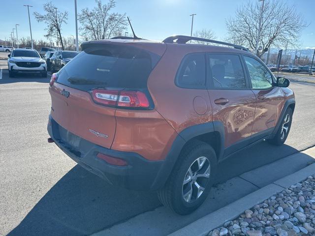 used 2015 Jeep Cherokee car, priced at $13,548