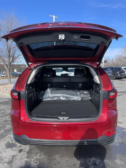 new 2025 Mazda CX-90 car, priced at $43,385