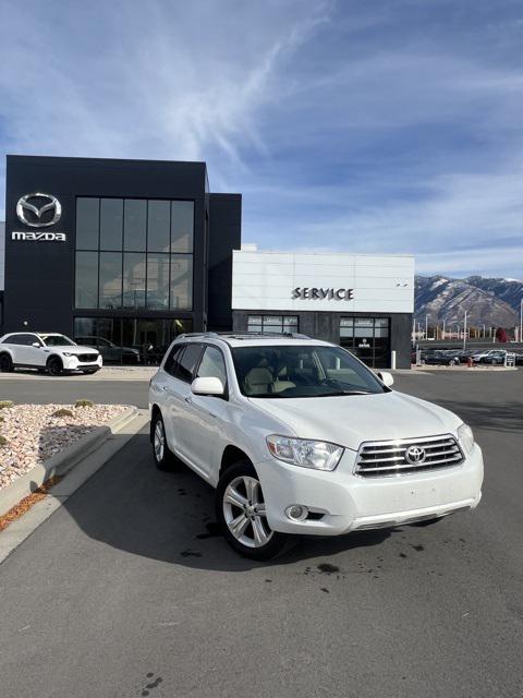 used 2009 Toyota Highlander car, priced at $4,655