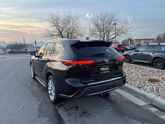 used 2020 Toyota Highlander car, priced at $28,607