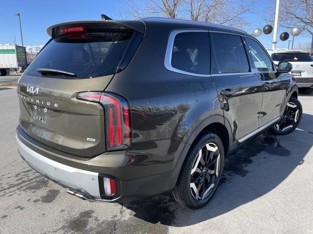 used 2024 Kia Telluride car, priced at $38,215