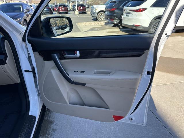 used 2015 Kia Sorento car, priced at $6,299