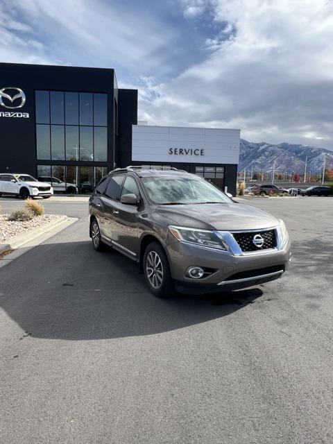 used 2014 Nissan Pathfinder car, priced at $6,998