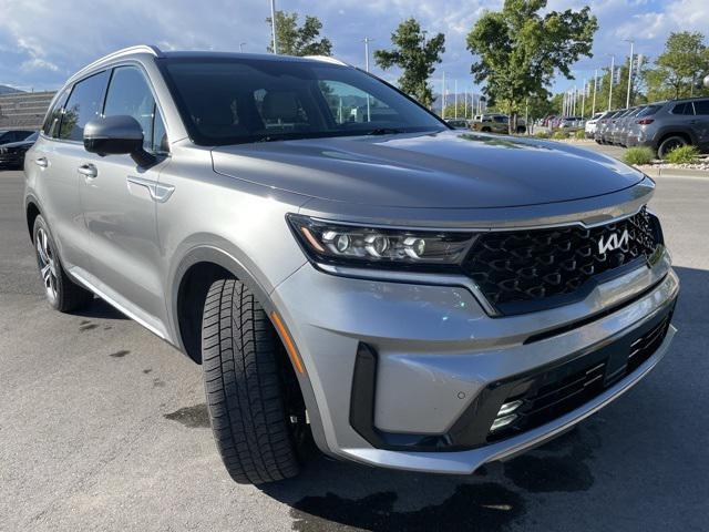 used 2022 Kia Sorento Plug-In Hybrid car, priced at $26,294