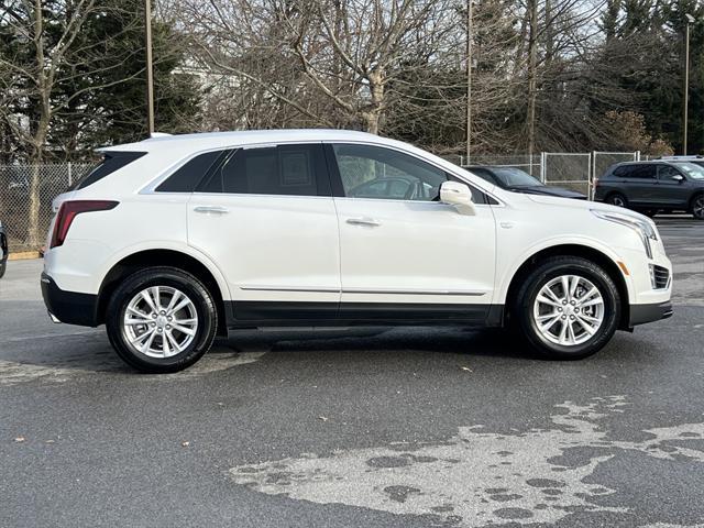 used 2022 Cadillac XT5 car, priced at $31,250