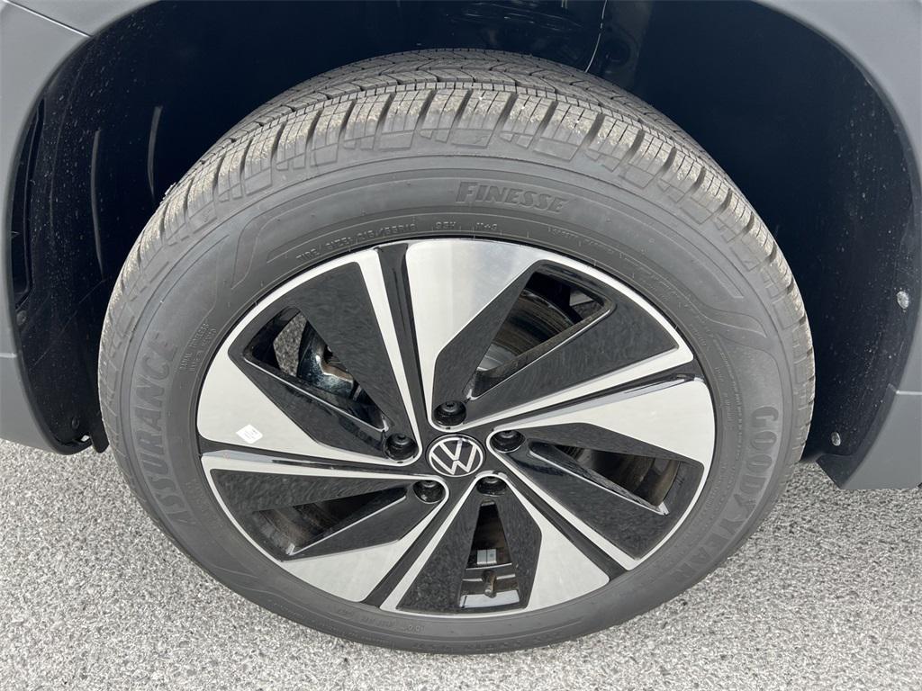new 2025 Volkswagen Taos car, priced at $31,644