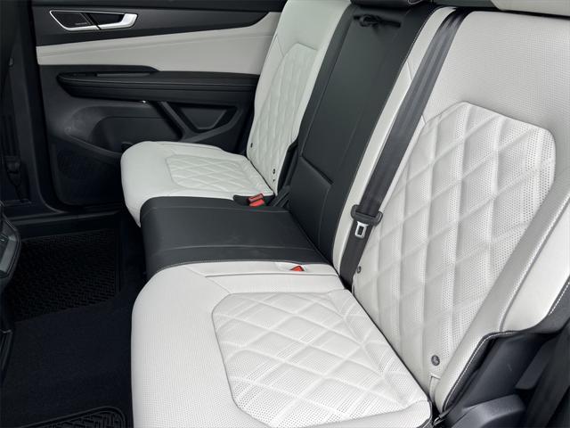 new 2025 Volkswagen Atlas Cross Sport car, priced at $50,711