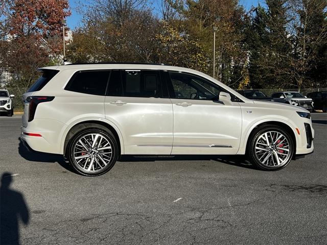 used 2023 Cadillac XT6 car, priced at $42,995