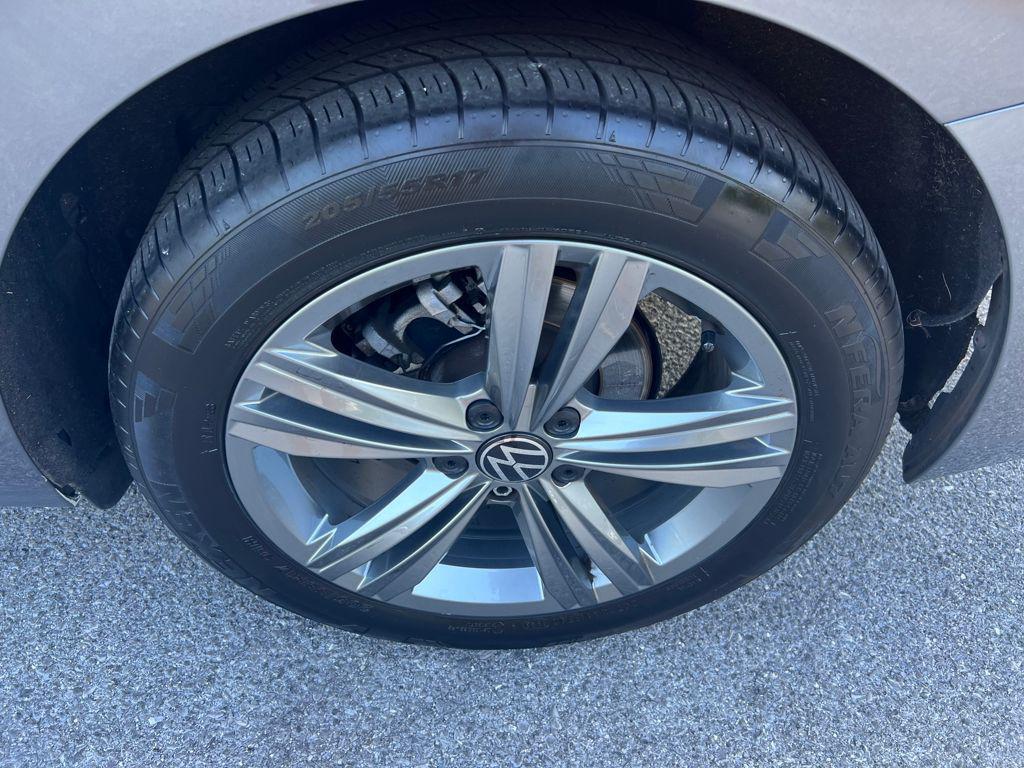 used 2024 Volkswagen Jetta car, priced at $20,595
