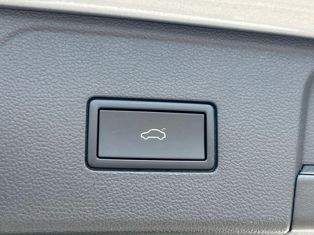 used 2024 Volkswagen Atlas car, priced at $32,595
