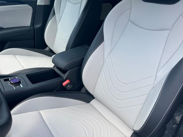 new 2025 Volkswagen Tiguan car, priced at $33,683