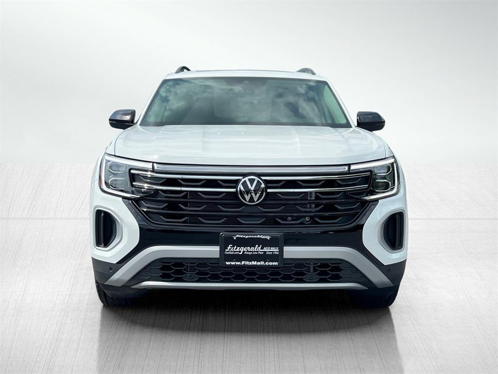 new 2025 Volkswagen Atlas car, priced at $43,579