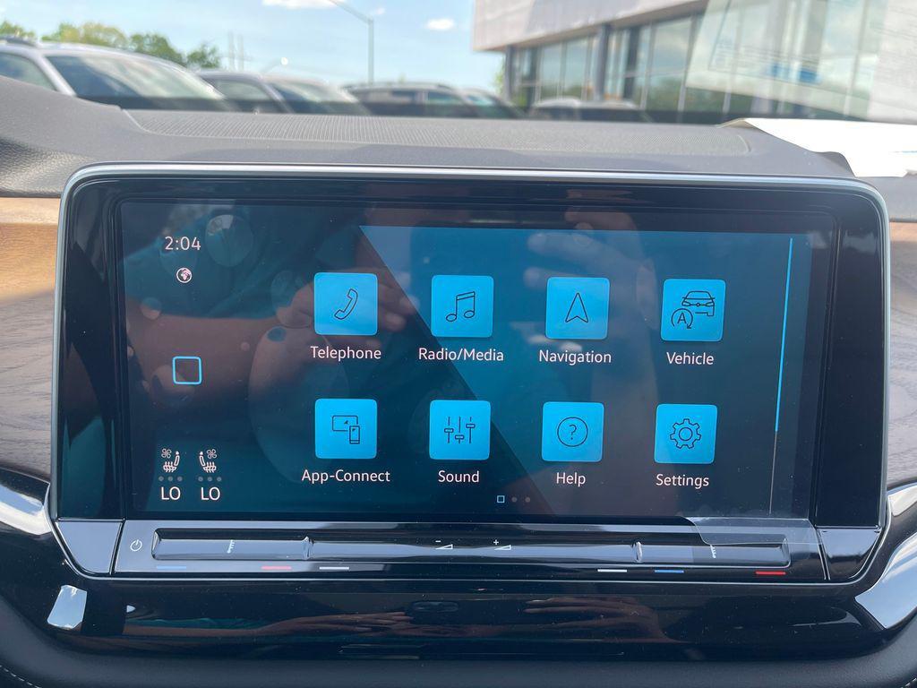 new 2025 Volkswagen Atlas car, priced at $42,766