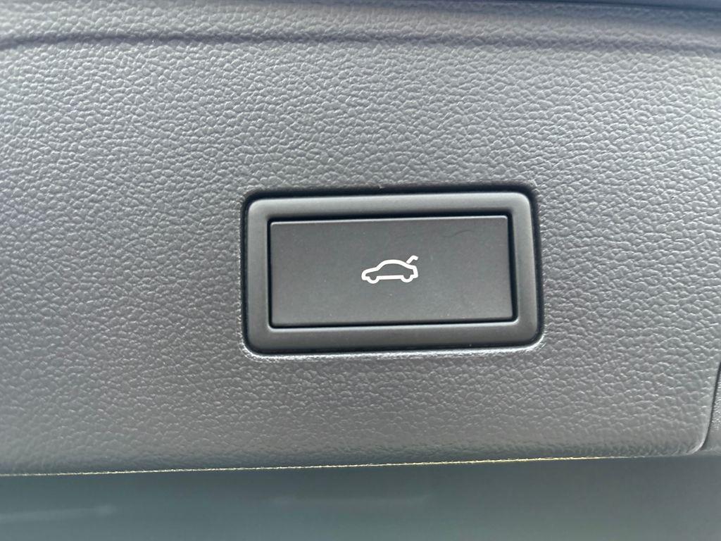 new 2026 Volkswagen Atlas Cross Sport car, priced at $46,152