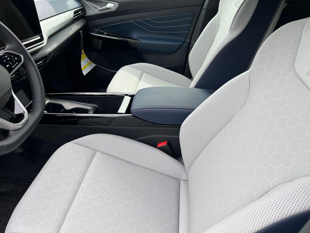 new 2025 Volkswagen ID.4 car, priced at $52,964