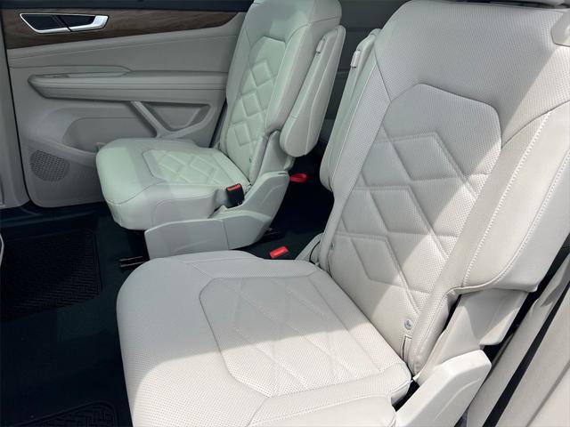 new 2025 Volkswagen Atlas car, priced at $42,002
