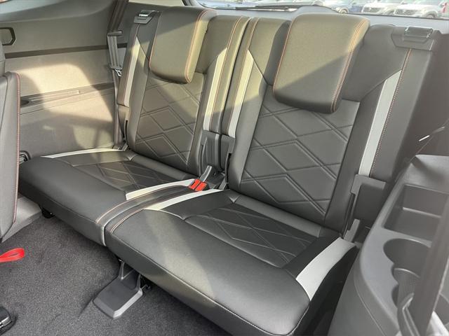 new 2025 Volkswagen Atlas car, priced at $44,614